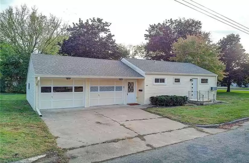 342 2nd, New Richmond, Wisconsin 54017, 2 Bedrooms Bedrooms, ,1 BathroomBathrooms,Residential,For sale,2nd,1577543