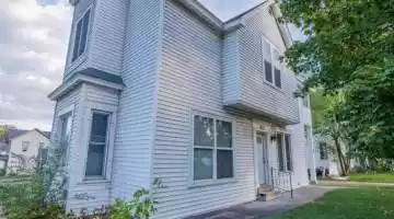 1831 Whipple, Eau Claire, Wisconsin 54703, ,Multi-family,For sale,Whipple,1577371